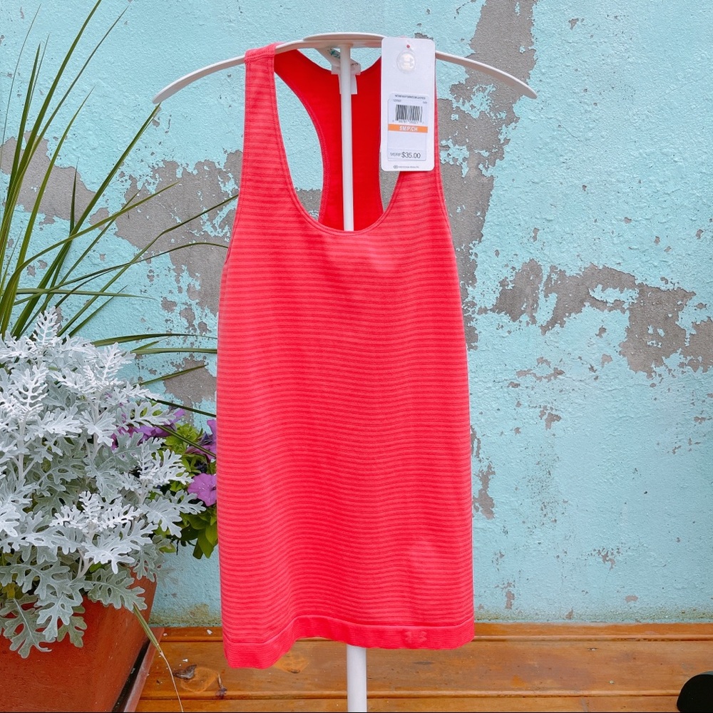 Under Armour Studio Heat Gear Fitted Tank